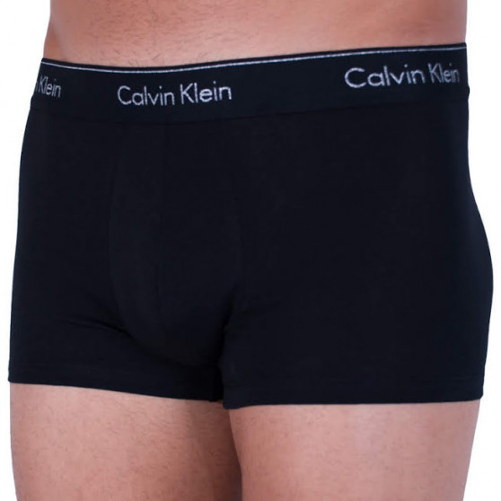 Vyriški boksininko šortai Calvin Klein juodi (NB1697A-9UF)