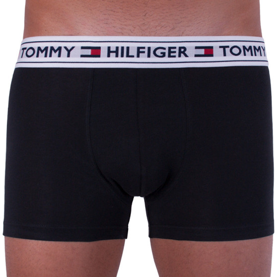 Vyriški boksininko šortai Tommy Hilfiger juodi (UM0UM00515 990)