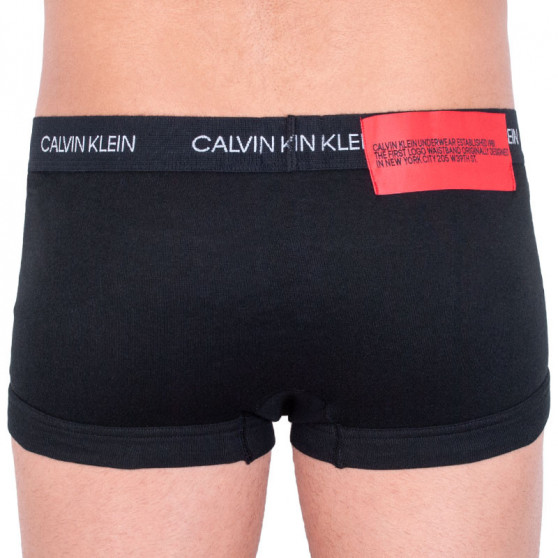 Vyriški boksininko šortai Calvin Klein juodi (NB1811A-001)