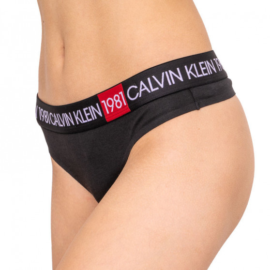 Moteriški stringai Calvin Klein black (QF5448E-001)